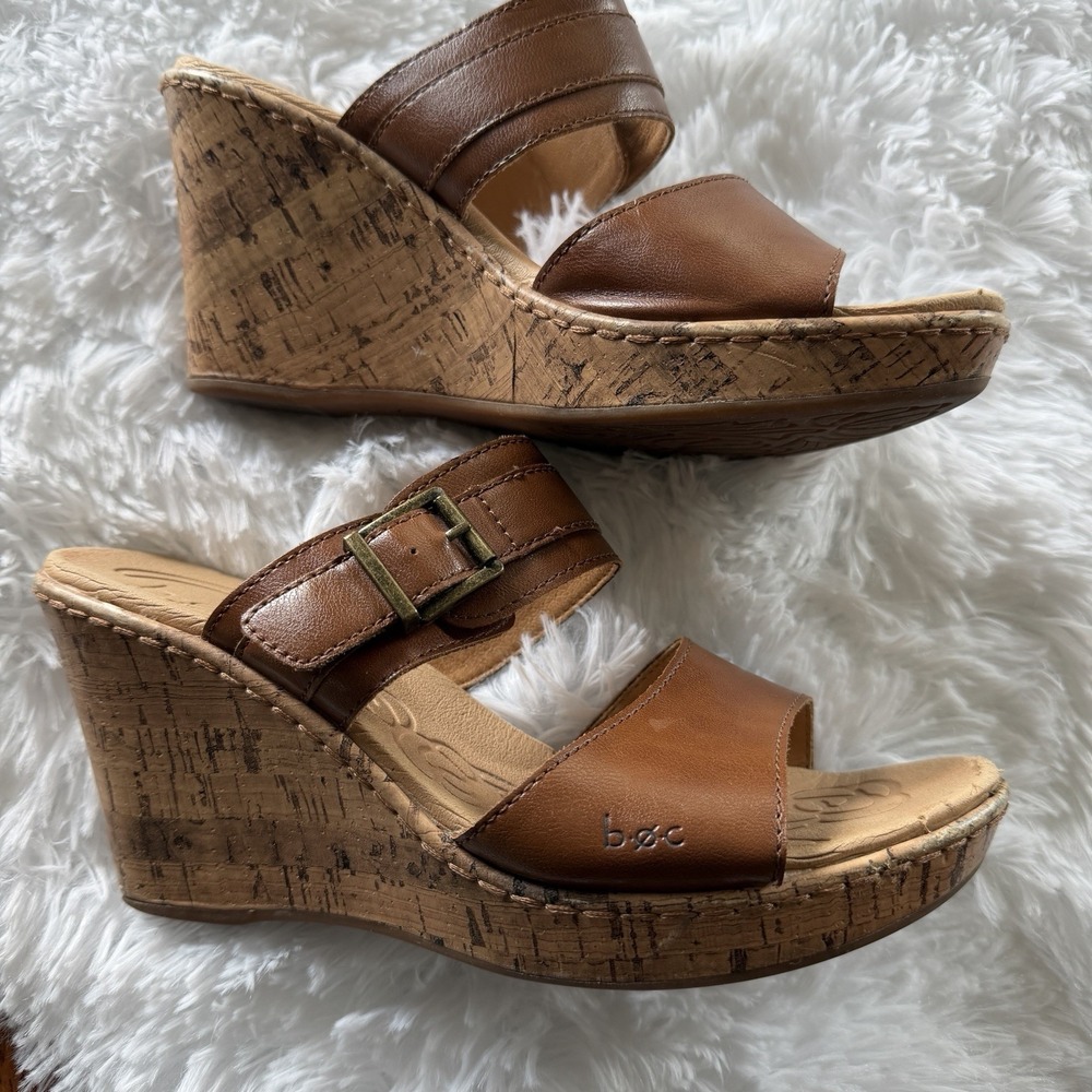 BOC Born Concepts Brown Leather Wedge Sandals Buckle Detail Comfortable Size 6.5